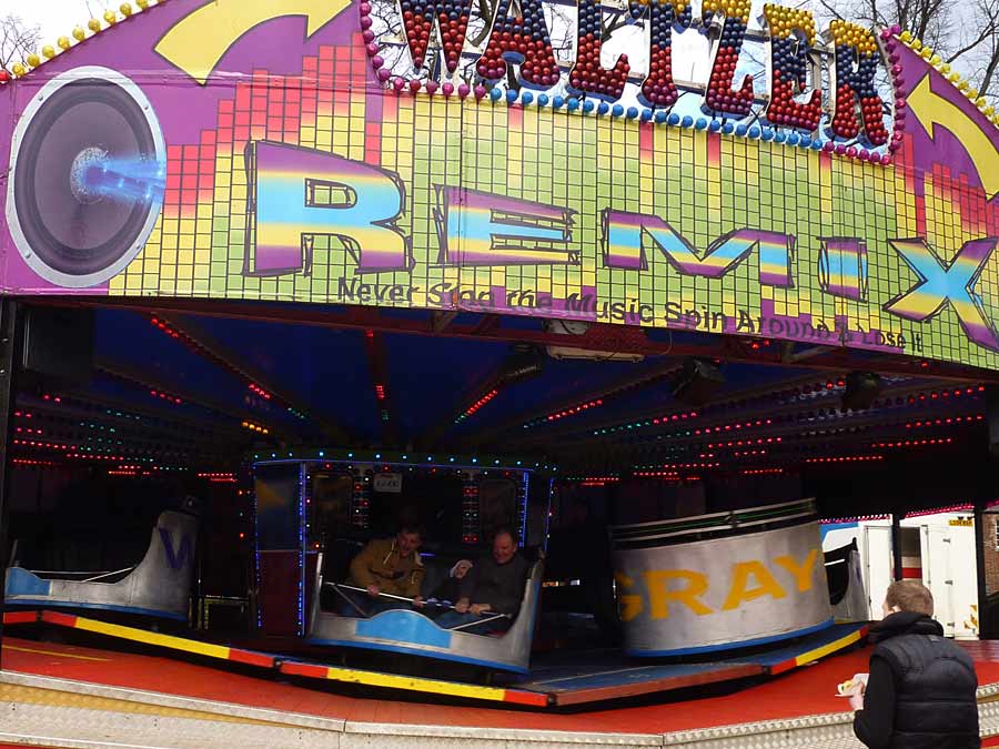 Waltzers Carousel Ride Hire - Funfair Fairground Rides Hire 07399 ...